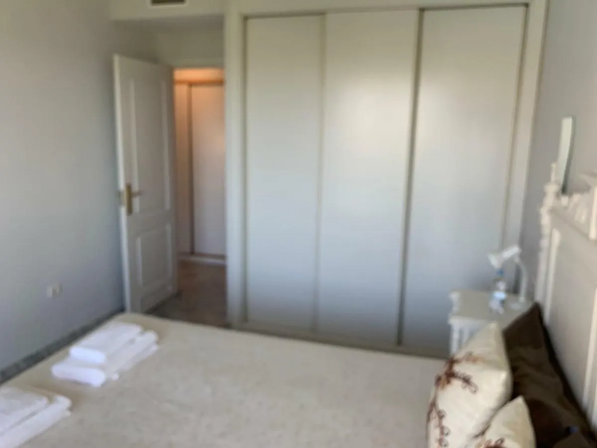 Piso De 2 Habitaciones En San Pedro Marbella